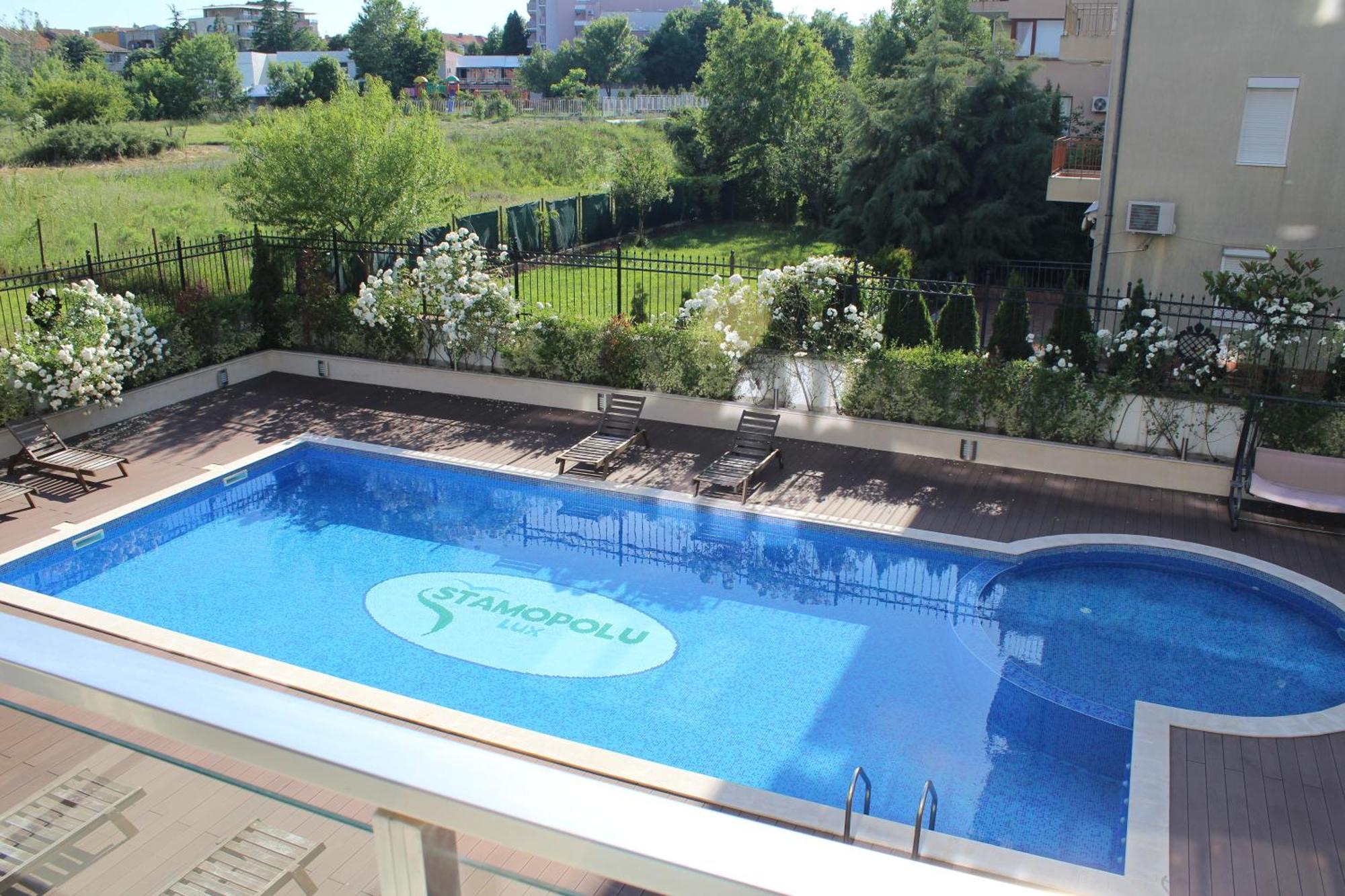 Apartments Stamopolu Lux With Pool View Primorsko Zewnętrze zdjęcie
